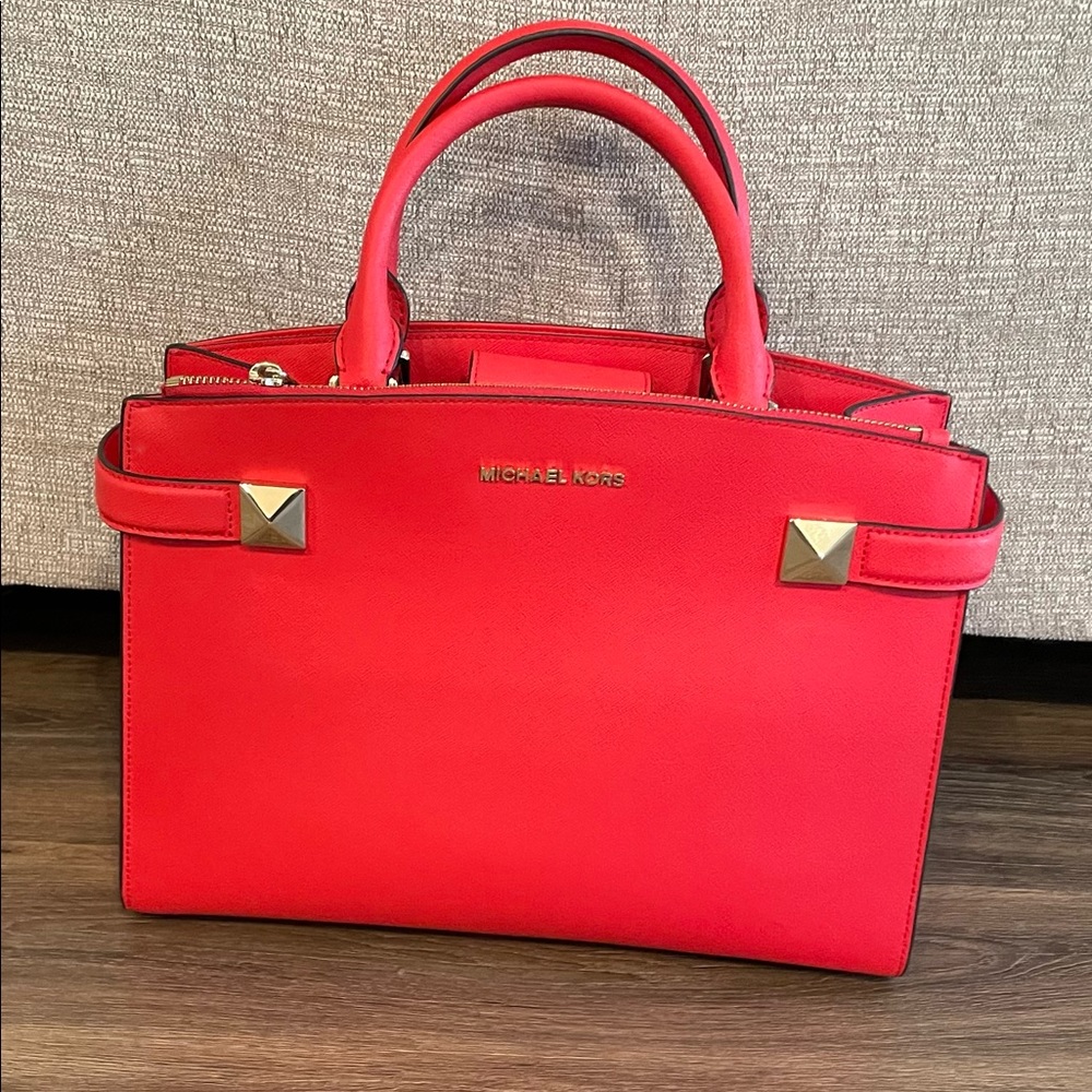 Michael kor bag